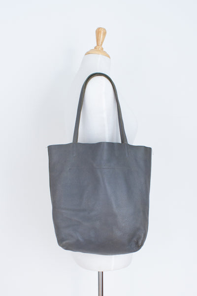 Grey Leather Shoulder Tote Bag - Straw