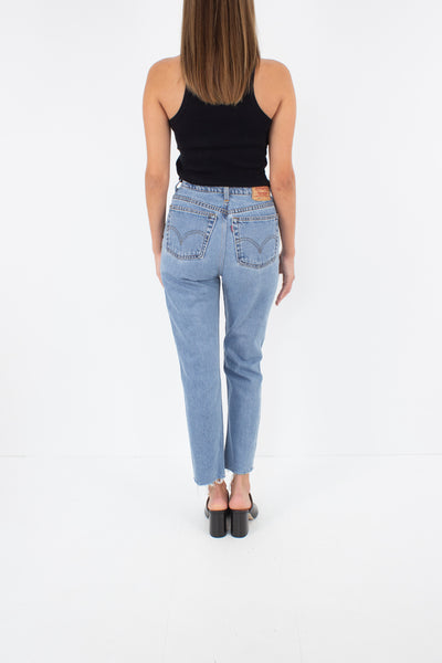 Levis Jeans - High Waist - Cropped Leg - Light Blue Wash - Size 24" / XS / 6